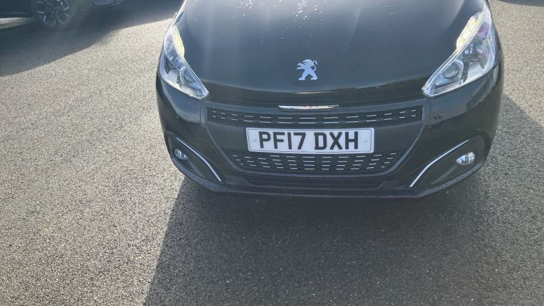Peugeot 208 1.2 PureTech 82 Black Edition 3dr Petrol Hatchback